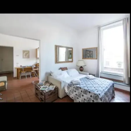 Joivy Welcoming Flat With Balcony Near Piazza Di Spagna * روما