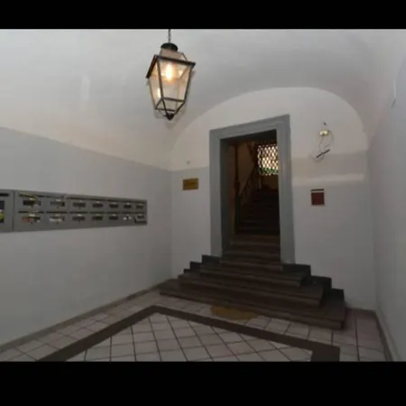 Joivy Welcoming Flat With Balcony Near Piazza Di Spagna 아파트 *