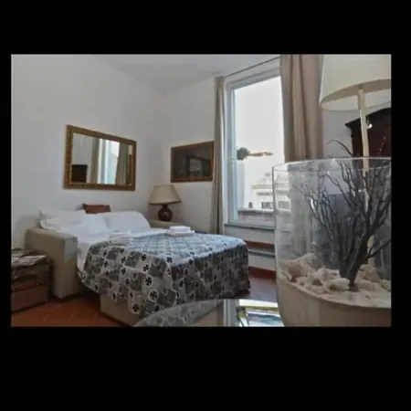 Joivy Welcoming Flat With Balcony Near Piazza Di Spagna * 로마
