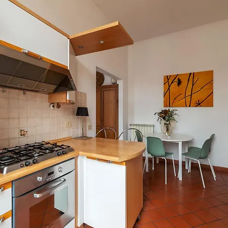 Joivy Welcoming Flat With Balcony Near Piazza Di Spagna Roma
