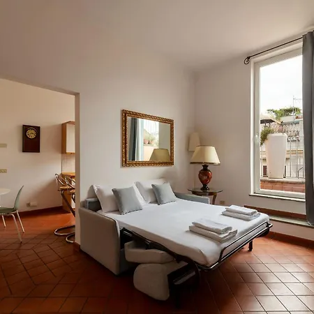 Appartamento Joivy Welcoming Flat With Balcony Near Piazza Di Spagna