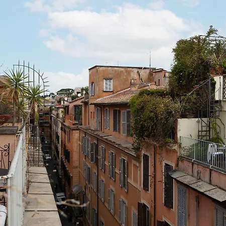 Joivy Welcoming Flat With Balcony Near Piazza Di Spagna *