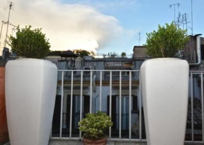 Joivy Welcoming Flat With Balcony Near Piazza Di Spagna * Rome